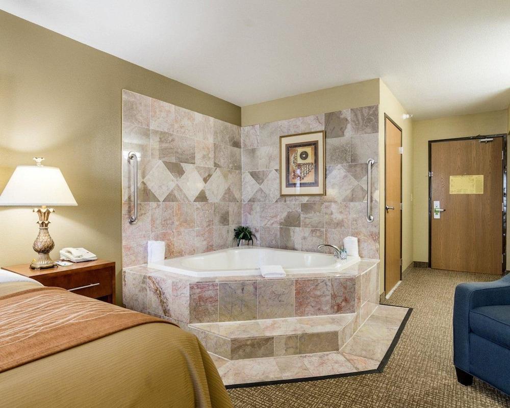 Western Hotel Emporia